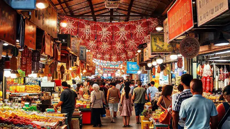 Mercado bullicioso, colorido y dinámico